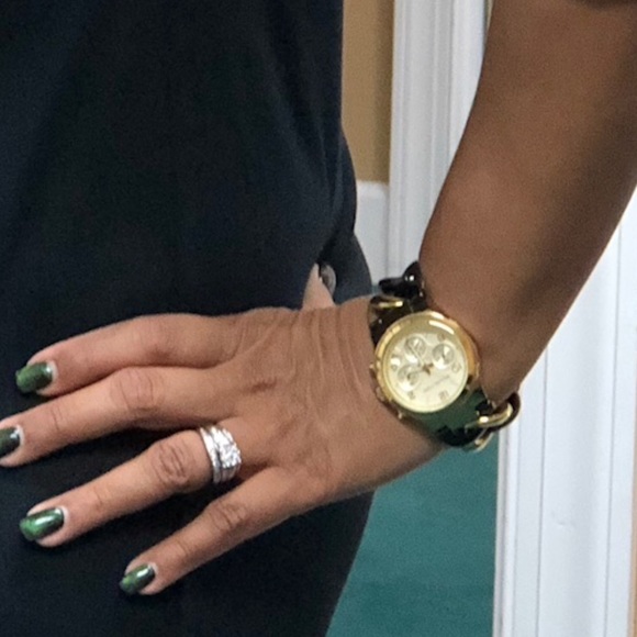 Two-Tone Runway Twist Women's Watch - Picture 2 of 8
